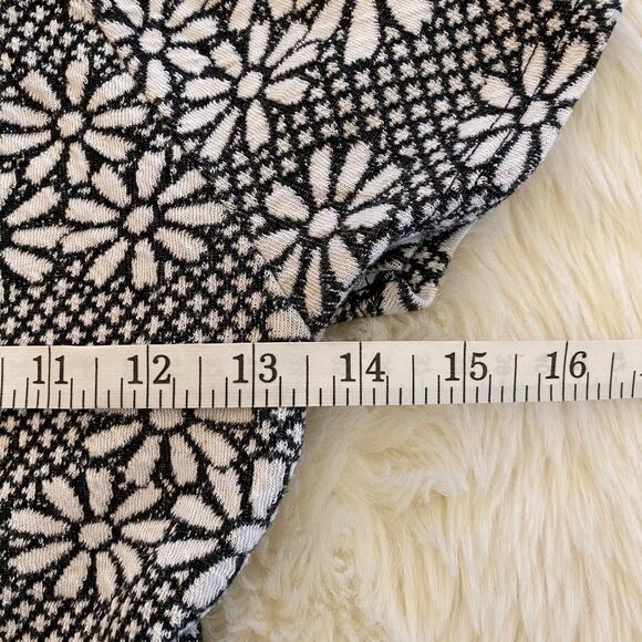 Topshop White Black Daisy Floral Print Skater Dress 4 - Picture 8 of 10